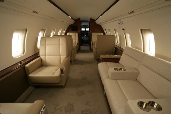 challenger 605 interior