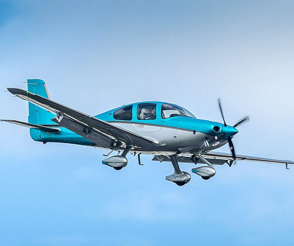 Cirrus SR22 Charter