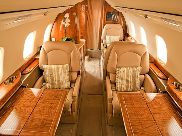 Interior Learjet 55