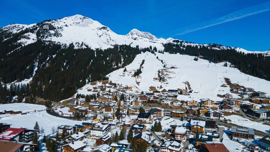 Zürs Private Jet Charter